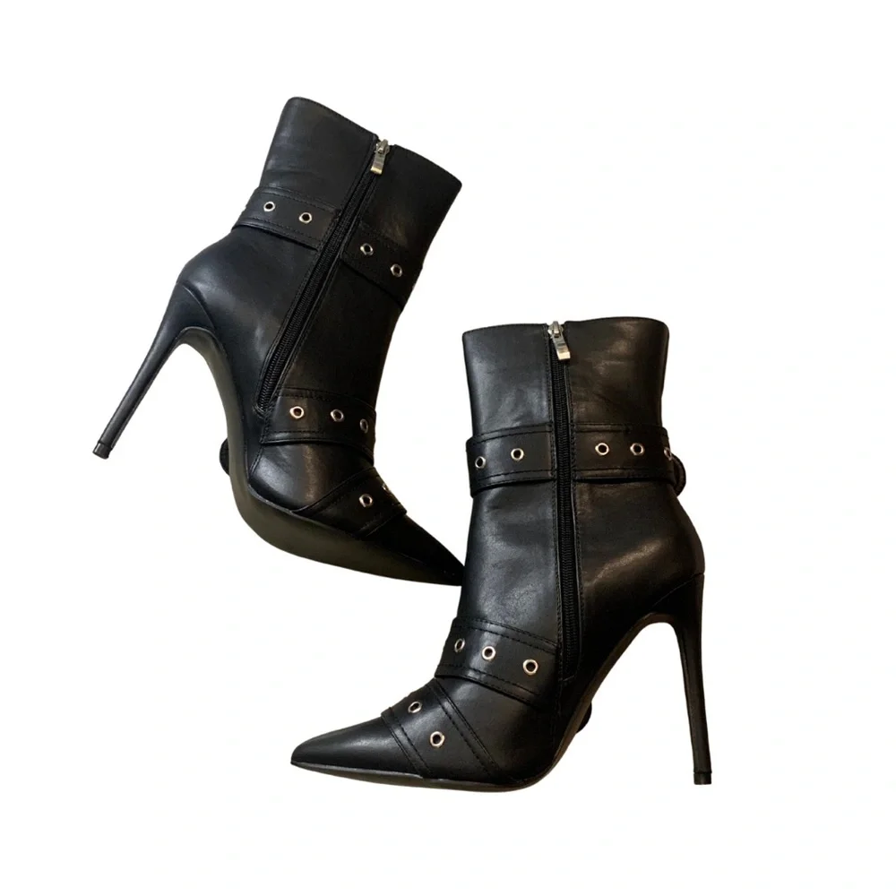 PLT Black Faux Leather Pointed Toe Buckle Heel Ankle Boot 9 Chelsea Rocker Biker - Picture 5 of 8